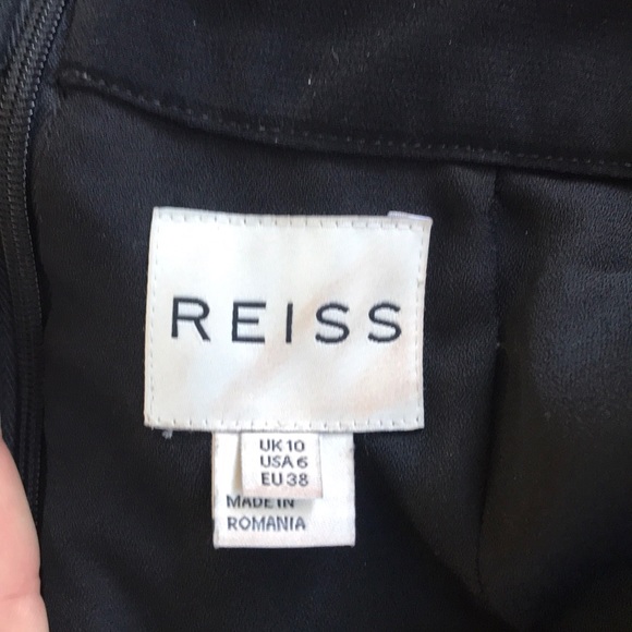 Reiss Tap Short - Picture 3 of 6
